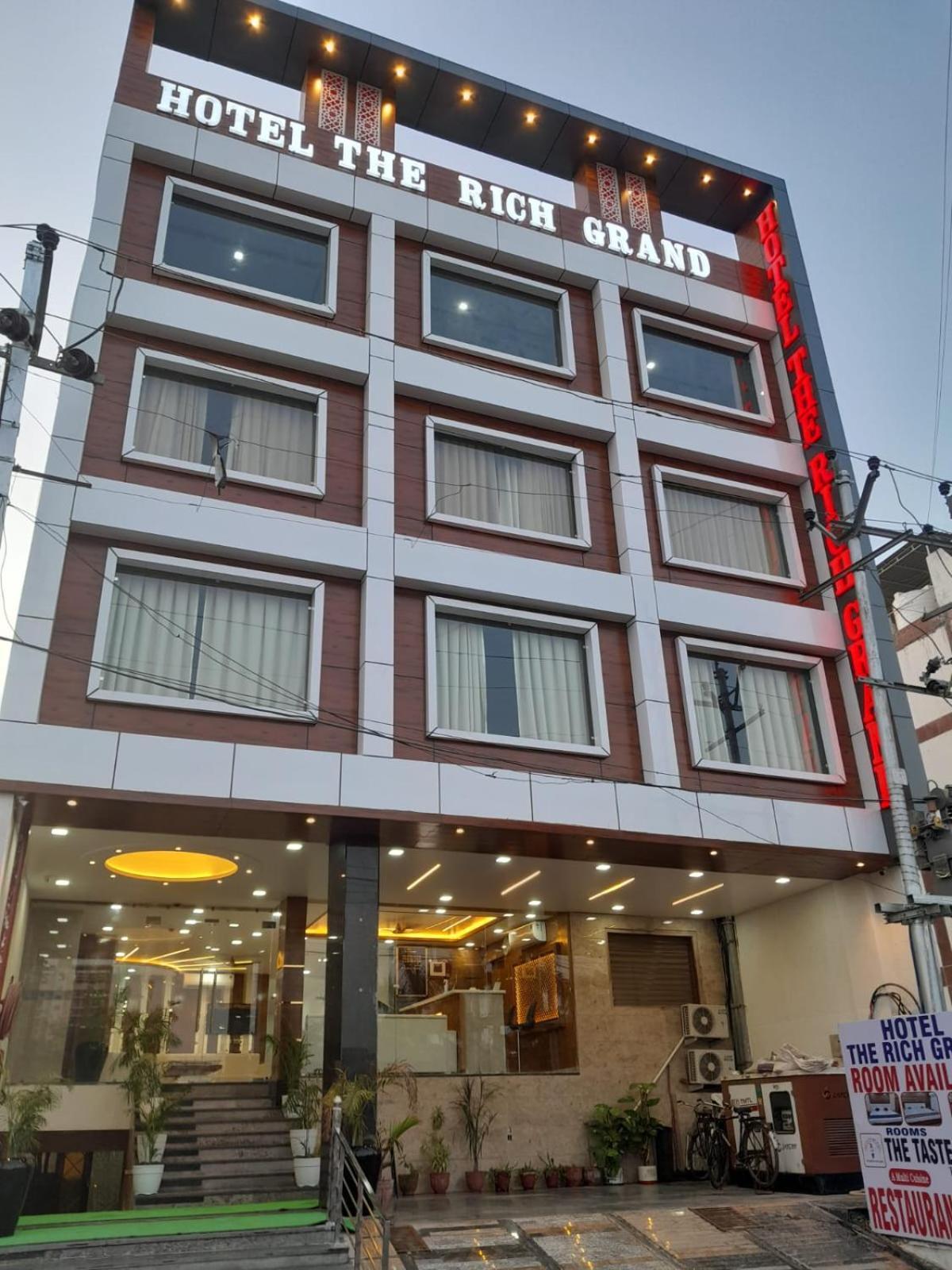 Rich Grand Hotel Agra  Exterior foto