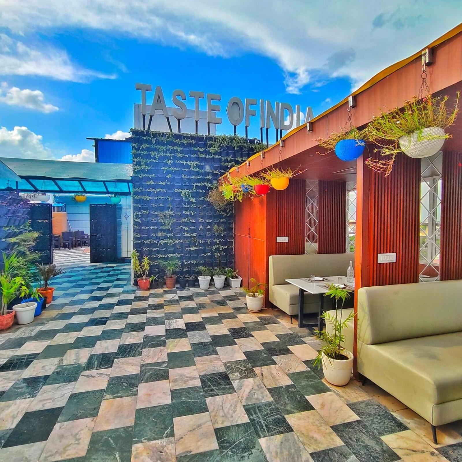 Rich Grand Hotel Agra  Exterior foto